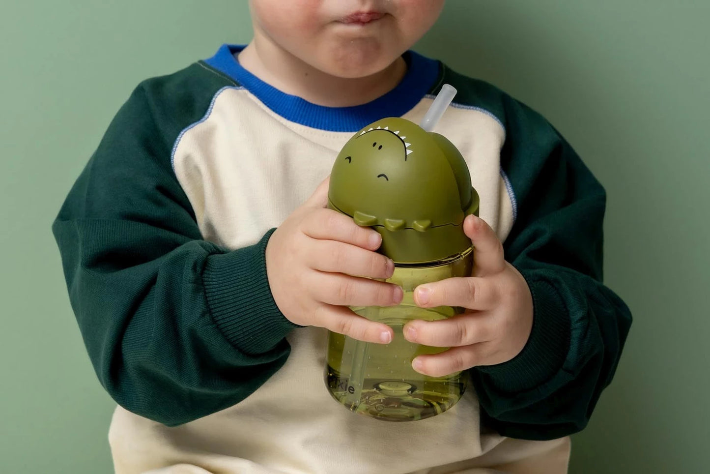 TRINKBECHER MIT DINOSAURIER-STROHHALM