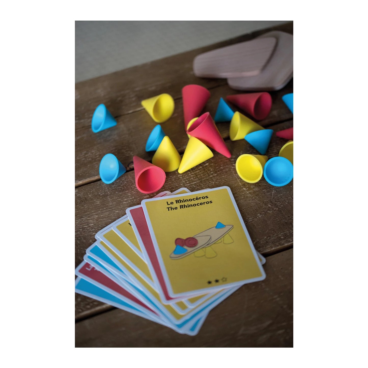 ENSEMBLE D'APPRENTISSAGE AVEC JOUETS À EMPILER PIKS, 129 PIÈCES