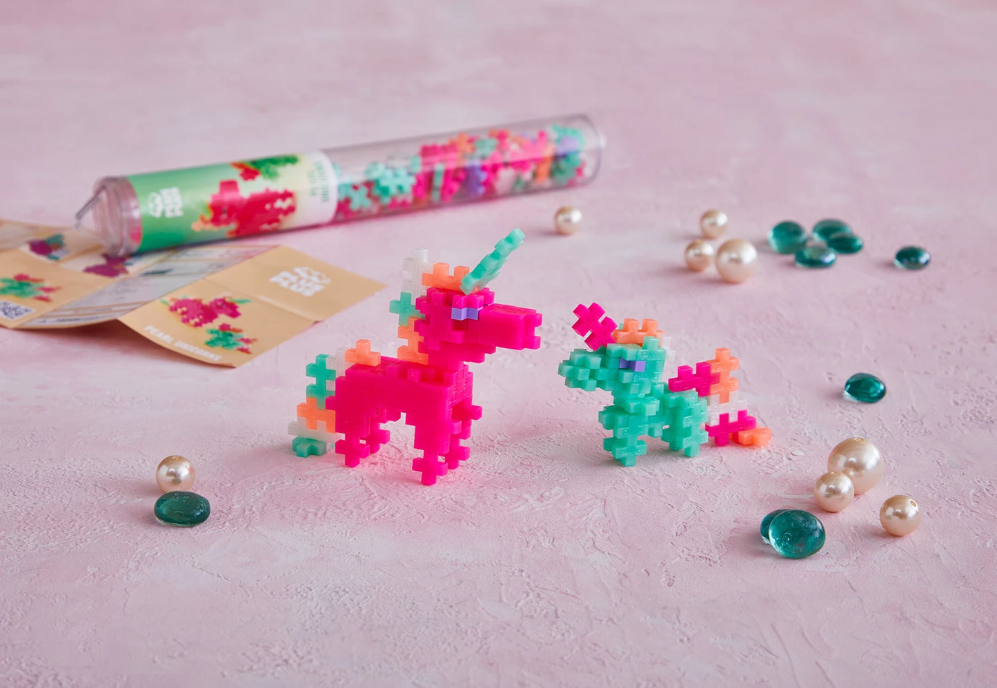 100 KREATIVE BAUSTEINE FÜR NEON-EINHÖRNER