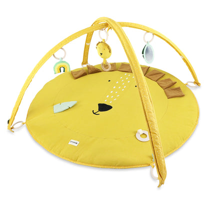 AKTIVITÄTENDECKE LÖWE MIT SPIELBOGEN