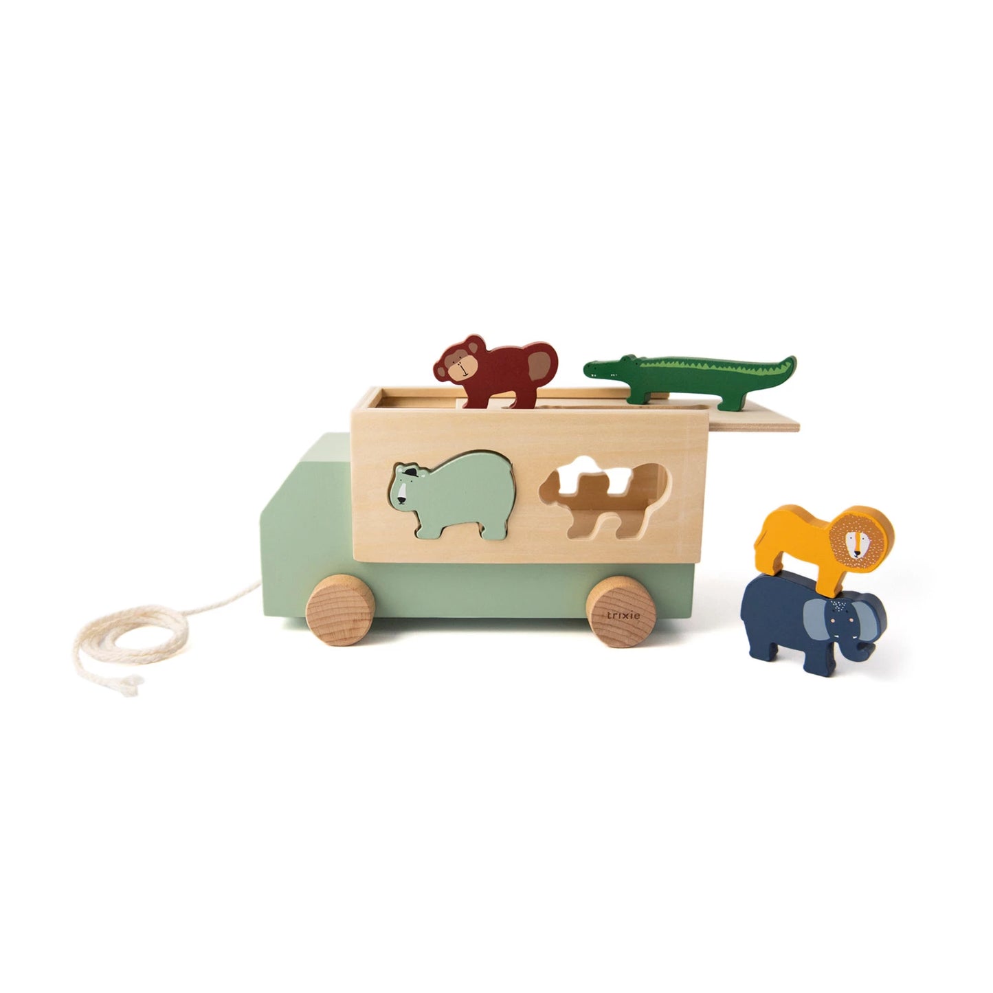 HOLZTRANSPORTER MIT TIEREN