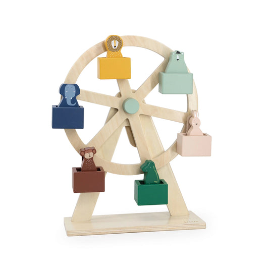 RIESENRAD AUS HOLZ
