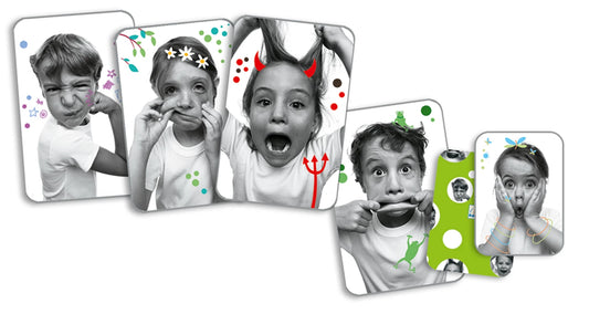GRIMACES KARTENSPIEL (MEHRSPRACHIG)