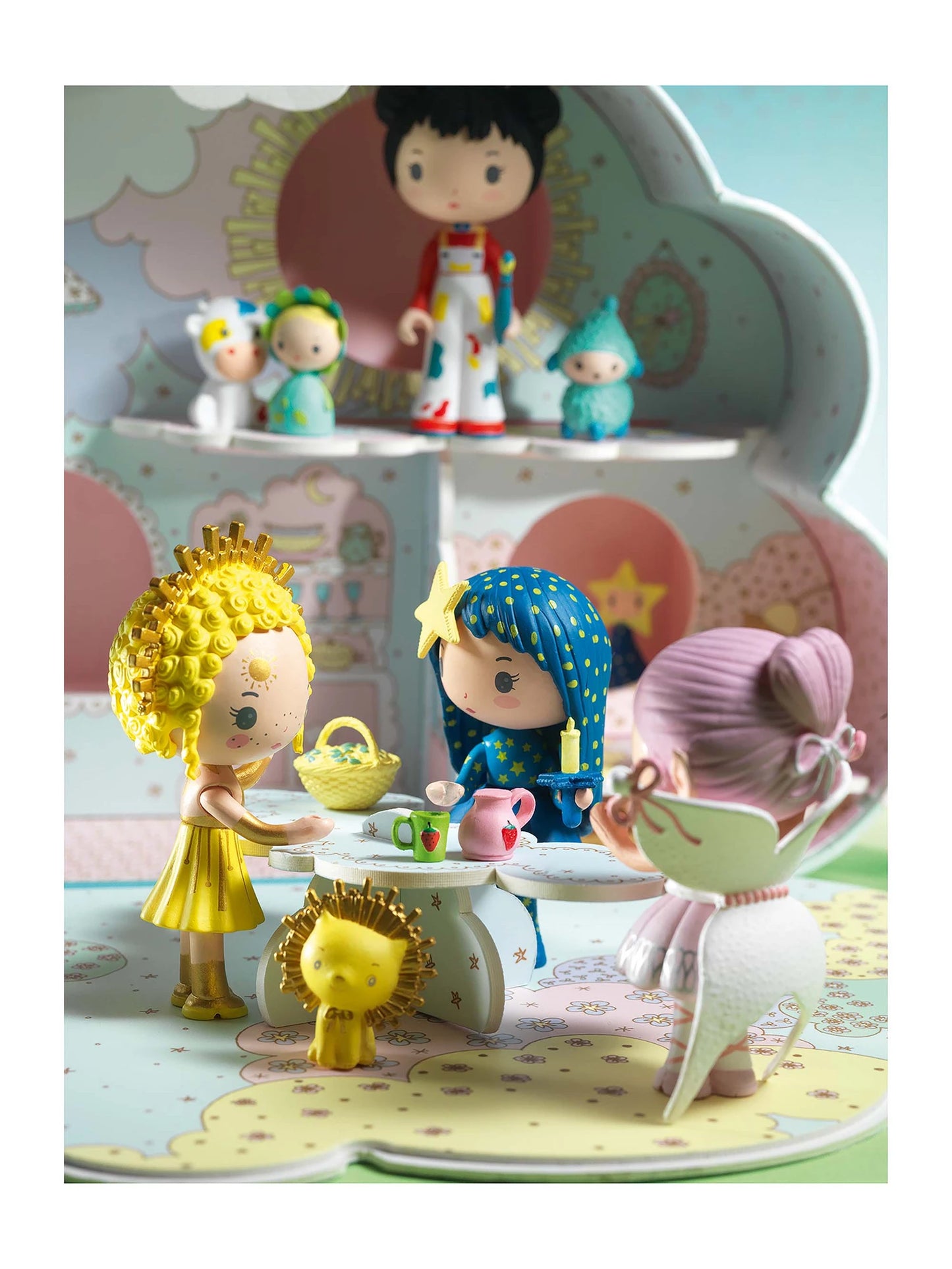 TINYLY SONNIG & MIA HAUS