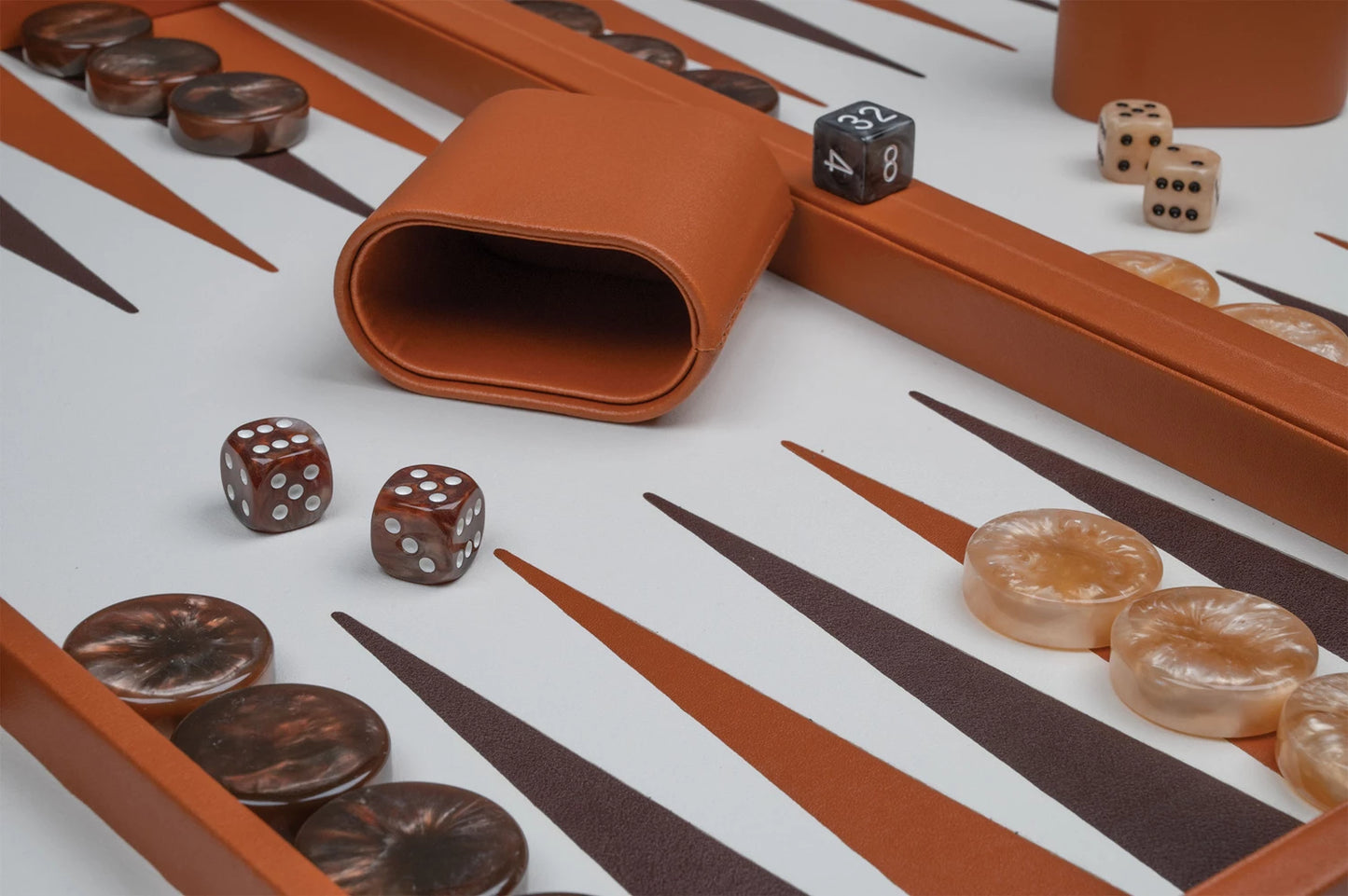 BACKGAMMON MARRONE, GRANDE, IN FINTA PELLE