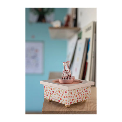 SPIELUHR TANZENDE SOPHIE LA GIRAFFA, MAGNETISCHE BLUMEN