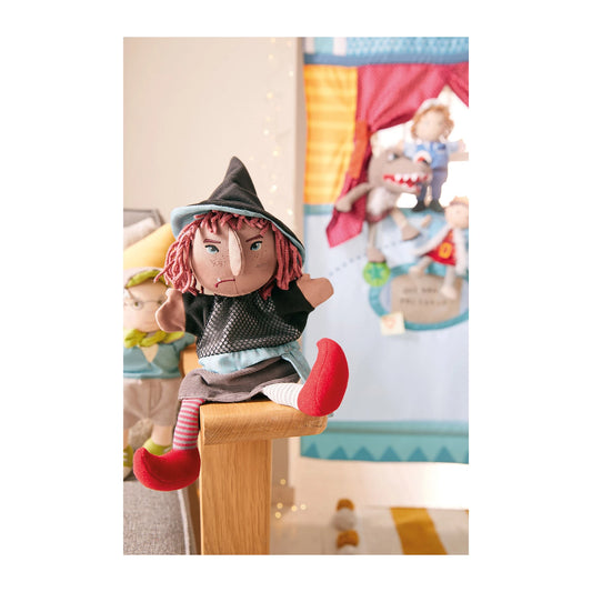 SORCIÈRE MARIONNETTE HELLA