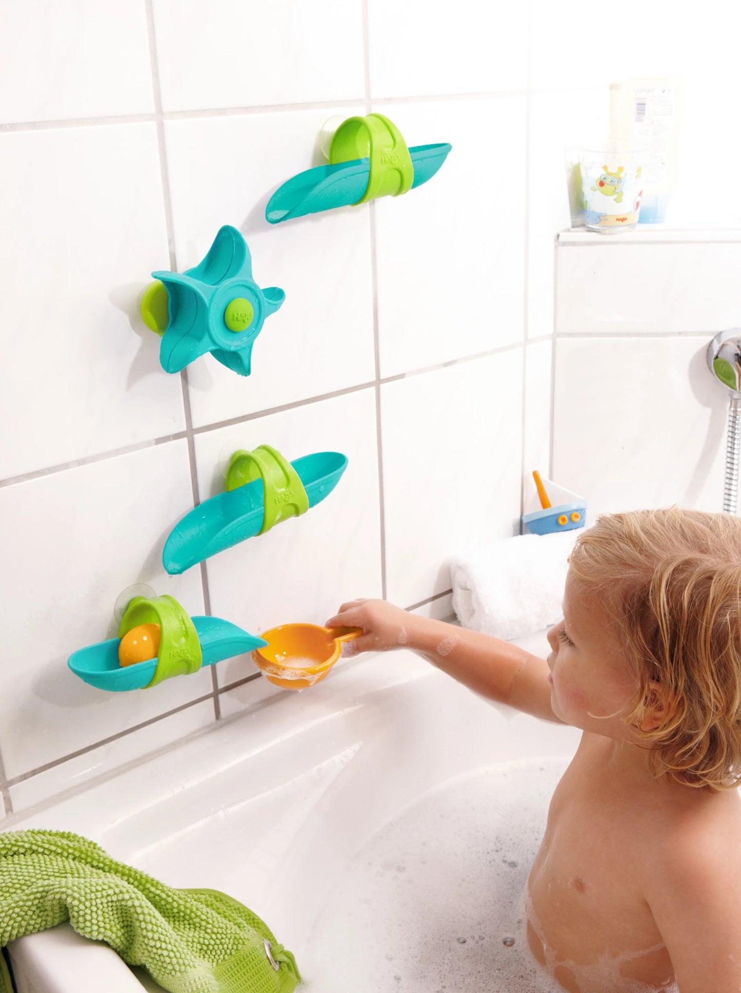 PISTA PER BIGLIE, DIVERTIMENTO IN ACQUA, IDROMASSAGGIO ACQUATICO