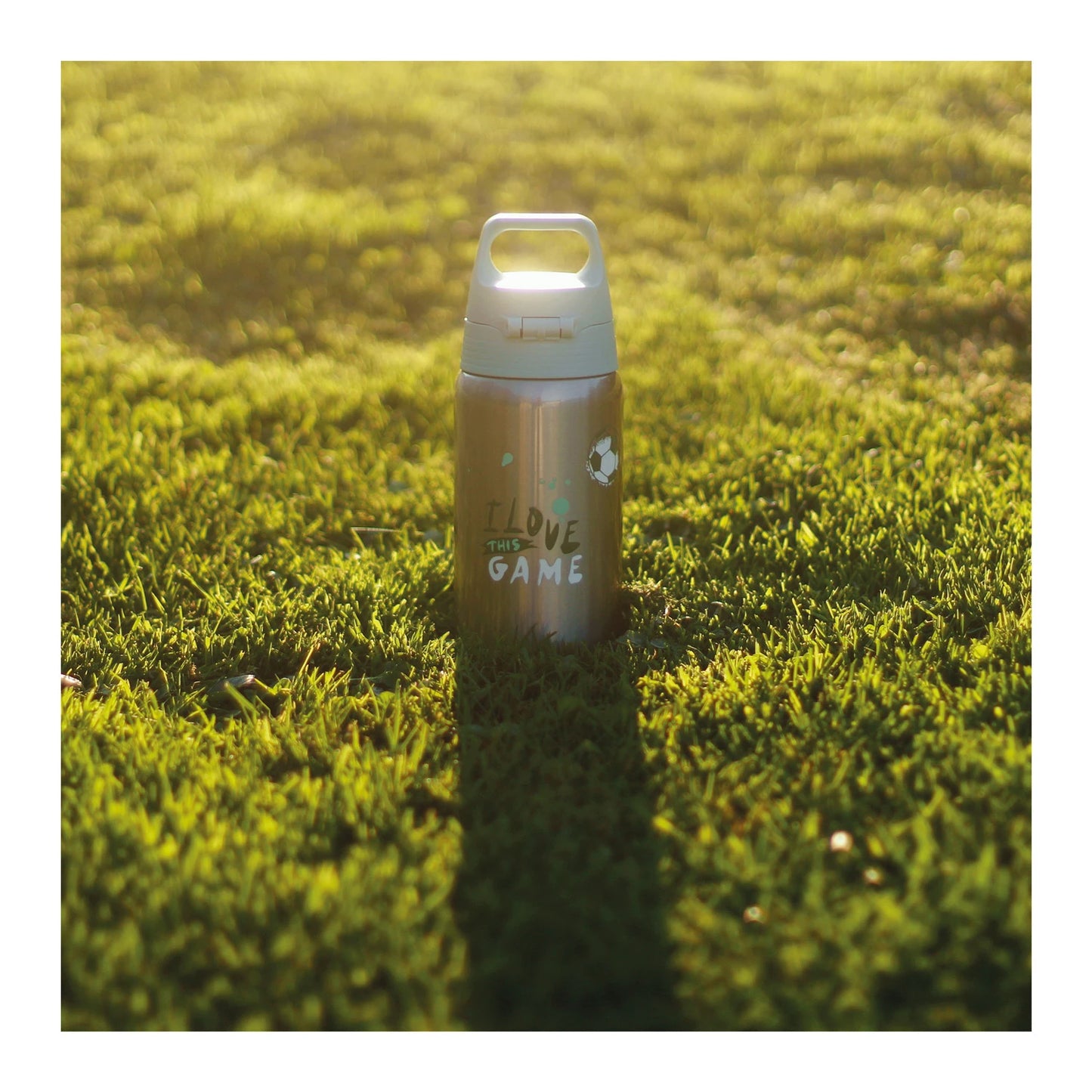 GOURDE POUR ENFANTS SHIELD ONE LOVE FOOTBALL 0,5 L