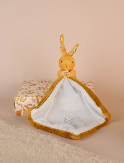 LAPIN AVEC COUVERTURE DOUCE, OCRE, 10 CM
