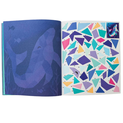 LIVRE DE COLORIS AVEC AUTOCOLLANTS OCÉAN
