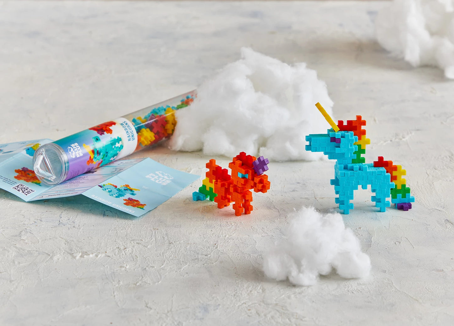 100 BLOCS CRÉATIFS POUR CONSTRUIRE UNE LICORNE ARC-EN-CIEL