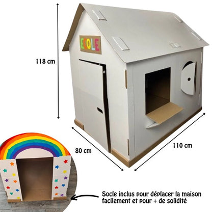 RIESENHAUS AUS WEISSEM KARTON ZUM ZUSAMMENBAUEN UND DEKORIEREN.