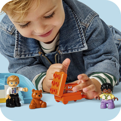 PREMIÈRE FOIS À L'AÉROPORT - DUPLO 10443 - LEGO