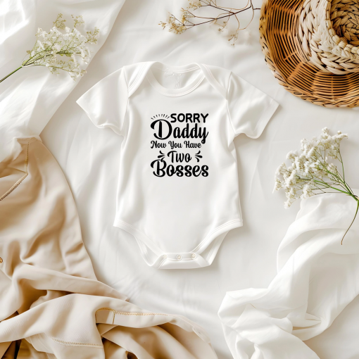 BABY BODY "SCUSA PAPÁ, DA ORA HAI DUE CAPI" 80 CM - THE CUTE CLOUD